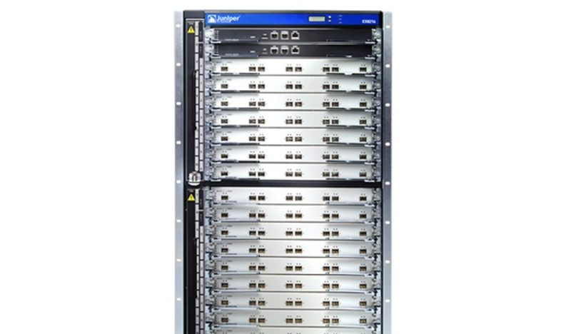 Juniper EX8208